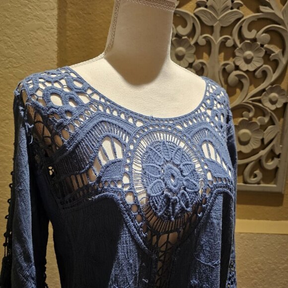 Taylor & Sage Woman's S Cotton Blue Crochet Lace Boho Top With 3/4 Sleeves - Picture 5 of 9